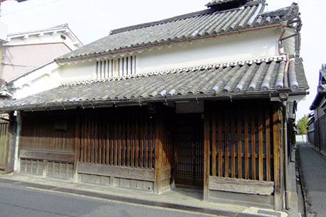 谷家、谷三山について