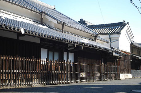 八木町