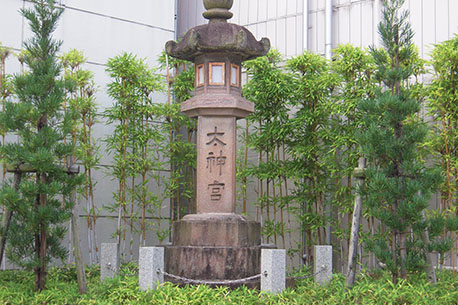 太神宮灯籠（だいじんぐうとうろう）